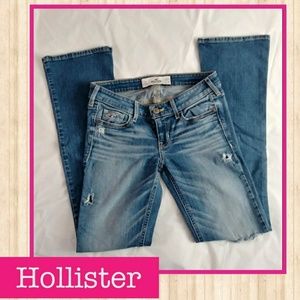 🎉Hollister🎉Bootcut Distressed & Destroyed Denim